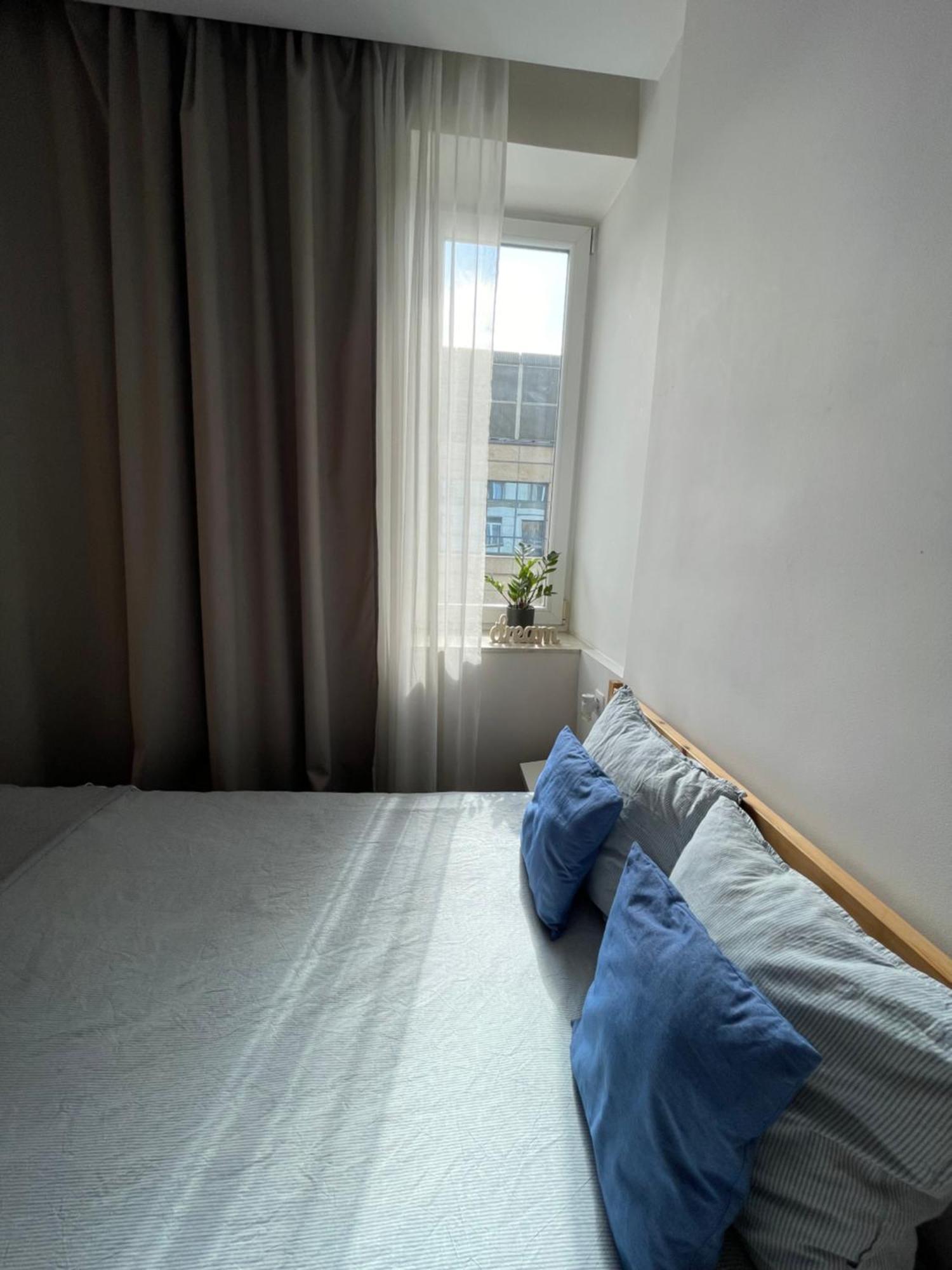 Studio W Centrum Warszawy Ulica Chmielna - 500M Od Dworca Centralnego - By Good Sleeping Varsovie Extérieur photo
