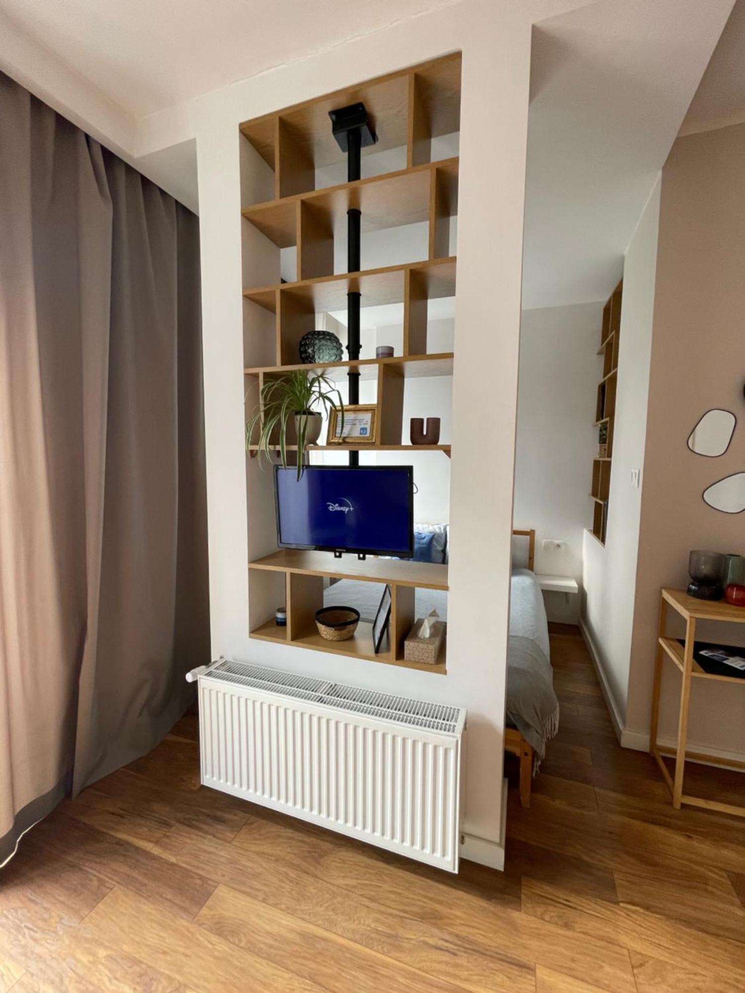 Studio W Centrum Warszawy Ulica Chmielna - 500M Od Dworca Centralnego - By Good Sleeping Varsovie Extérieur photo