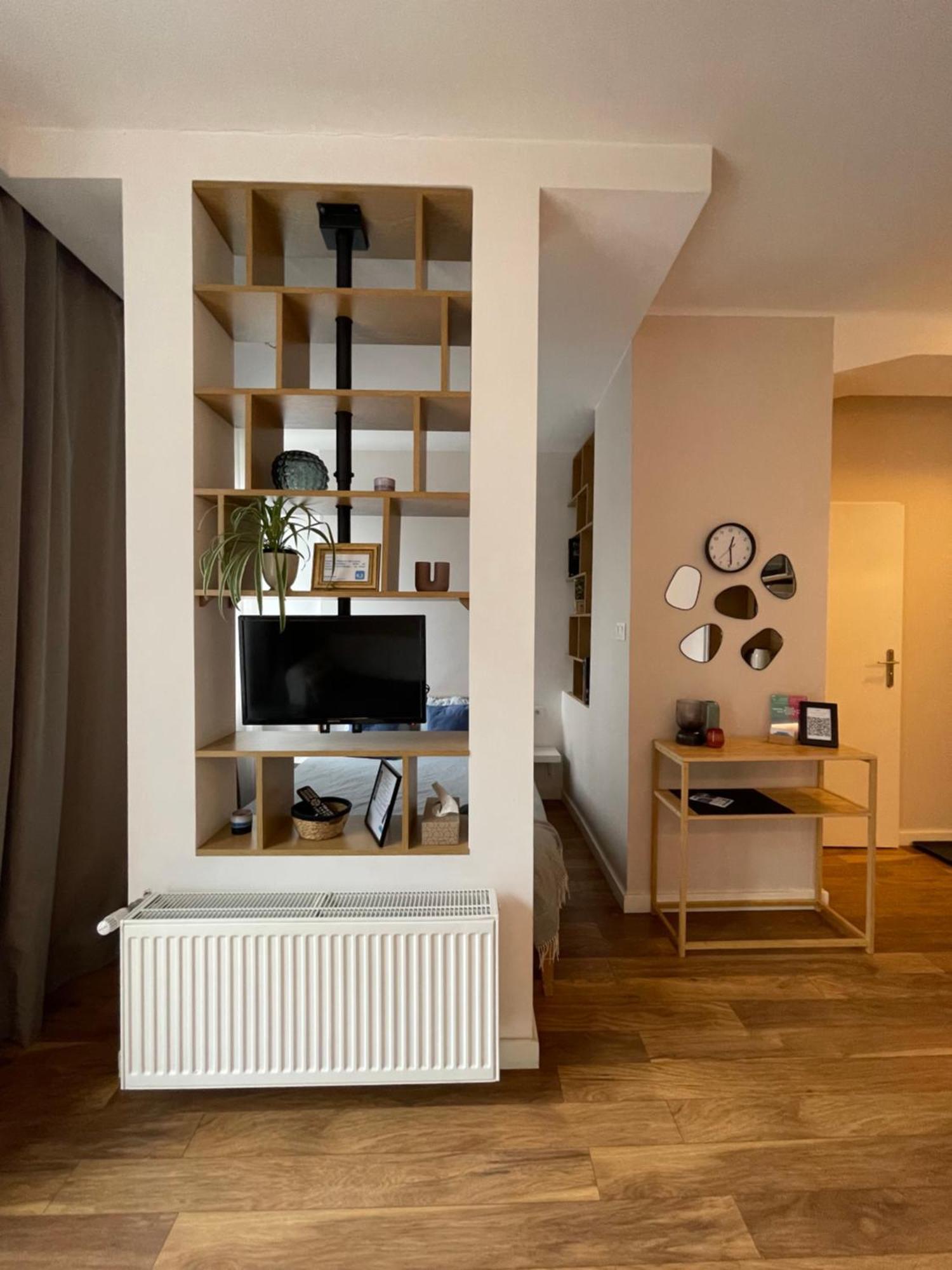Studio W Centrum Warszawy Ulica Chmielna - 500M Od Dworca Centralnego - By Good Sleeping Varsovie Extérieur photo